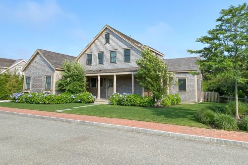 2 Wood Lily Rd, Nantucket, MA 02554 exterior