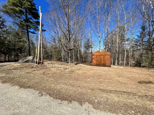 981 Silver Lake Rd, Bucksport, ME 04416 exterior