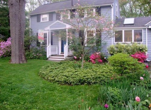 56 Hunnewell St, Needham, MA 02494 exterior