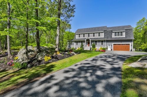4 Spring Hill Rd, West Newbury, MA 01985 exterior