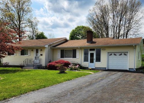 317 Barbara Rd, Middletown, CT 06457 exterior