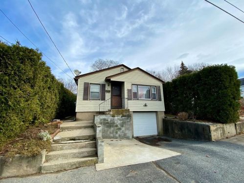 39 Standish Ave, Providence, RI 02908 exterior