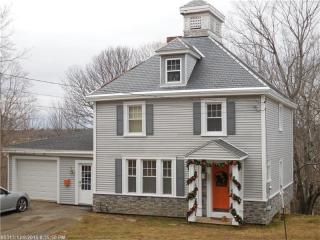 53 High St, Ripley, ME 04930 exterior