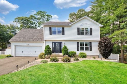 58 Emeline Ct, Springfield, MA 01128 exterior