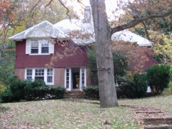 102 Beaumont Ave, Newton, MA 02460 exterior