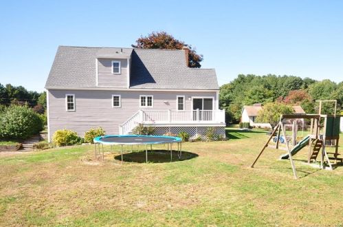 32 Lang Rd, Windsor, CT 06095 exterior