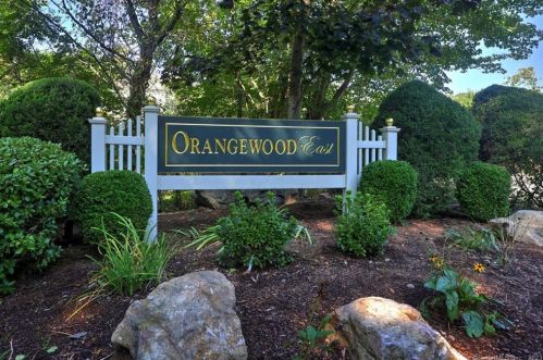 208 Shagbark Dr, Derby, CT 06418 exterior