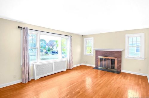 56 Dry Hill Rd, Norwalk, CT 06851 exterior