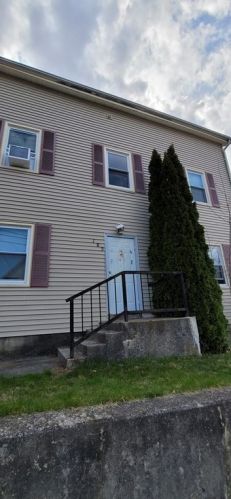 189 Logee St, Woonsocket, RI 02895 exterior