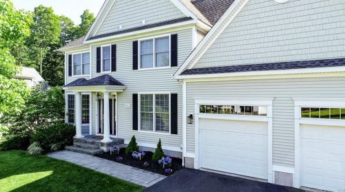 11 Timber Brook Rd, Farmington, CT 06032 exterior
