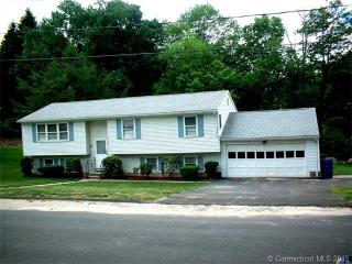 39 Dwight St, Waterbury, CT 06710 exterior