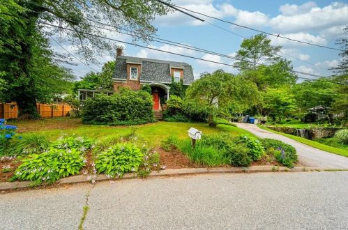 6 Tanglewylde Pl, Quaker Hill, CT 06375 exterior