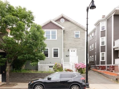 192 Hyde Park Ave, Roxbury-Xing, MA 02130 exterior