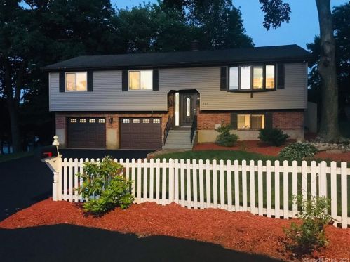 295 Juniper Ridge Dr, Waterbury, CT 06708 exterior