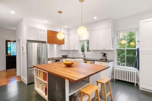57 Walter St, Roxbury-Xing, MA 02136 exterior
