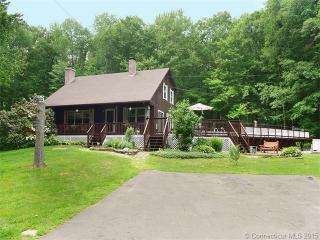 599 Old Stafford Rd, Tolland, CT 06084 exterior