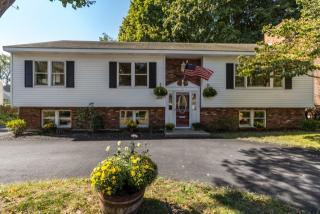 8 Gove Ave, Beverly-Farms, MA 01915 exterior