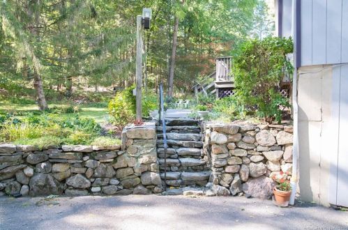 13 Spring Ln, Brookfield Center, CT 06804 exterior