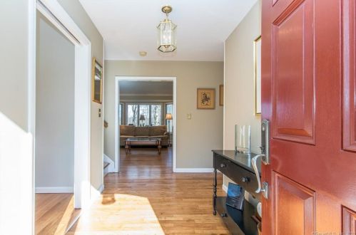 17 Overidge Ln, Wilton, CT 06897 exterior