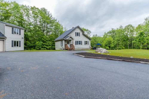 244 Raymond Rd, Gray, ME 04039 exterior
