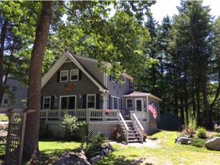42 Cannes St, Moultonborough, NH 03254 exterior