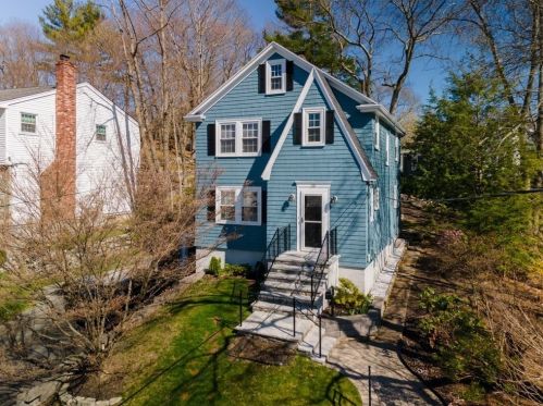 170 Hackensack Rd, Boston, MA 02467 exterior