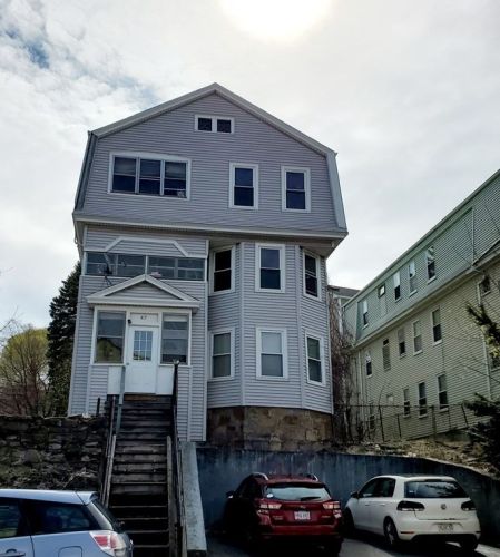 47 Sterling St, Worcester, MA 01610 exterior
