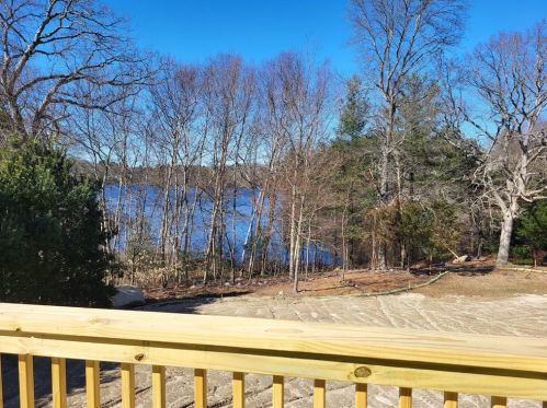 51 Hornbeam Rd, Coventry, RI 02816 exterior