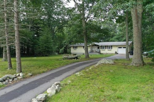 20 Eagle Ridge Dr, Gales-Ferry, CT 06335 exterior