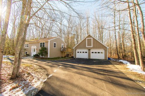 29 Oak Run, Owls-Head, ME 04854 exterior