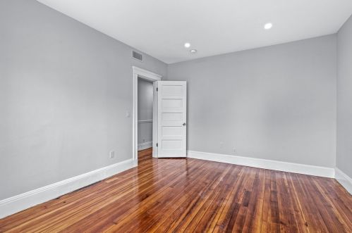 79 Pleasant St, Roxbury-Xing, MA 02125 exterior