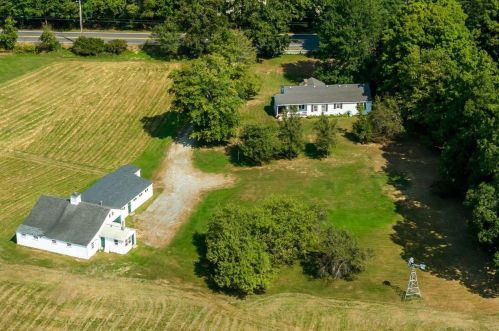 323 Piscassic Rd, Newfields, NH 03856 exterior