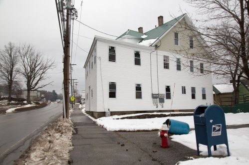 23 Sunapee St, Newport, NH 03773 exterior
