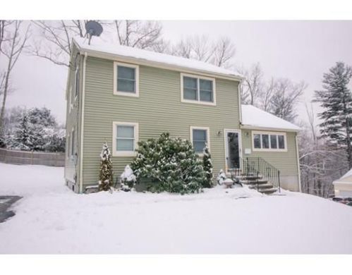 21 Seconset St, Worcester, MA 01602 exterior