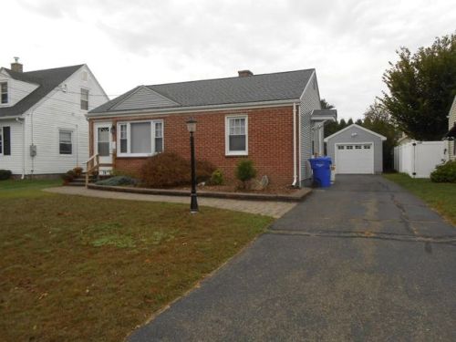 74 Derryfield Ave, Springfield, MA 01118 exterior