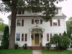 321 Auburndale Ave, Newton, MA 02466 exterior