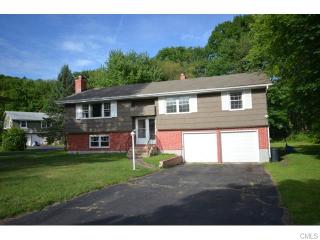 294 Warde Ter, Fairfield, CT 06825 exterior