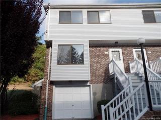 255 Kneen St, Huntington, CT 06484 exterior