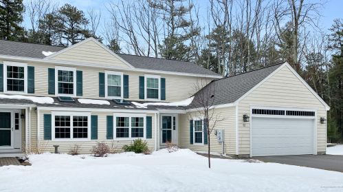 52 Windward Pointe Dr, Wells, ME 04090 exterior