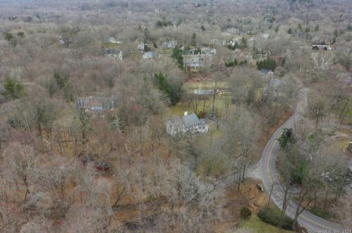 101 Comstock Hill Rd, New Canaan, CT 06840 exterior