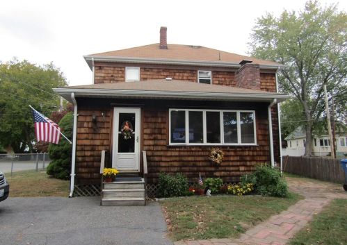 27 Almy St, Lincoln, RI 02865 exterior