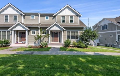28 Putnam St, Needham, MA 02494 exterior