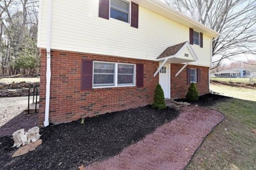 322 Haddam Moodus Rd, Moodus, CT 06469 exterior