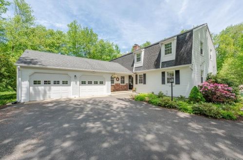 7 Colonial Dr, Bethel, CT 06801 exterior