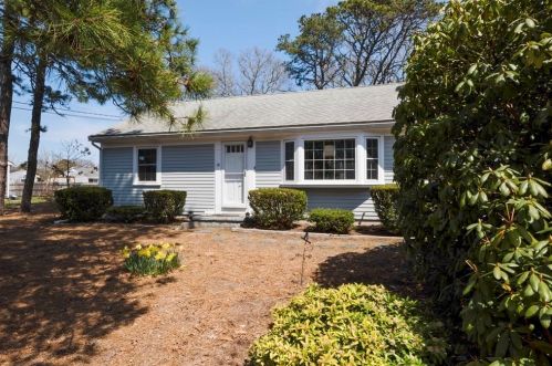 12 Meadowbrook Rd, Yarmouth, MA 02673 exterior