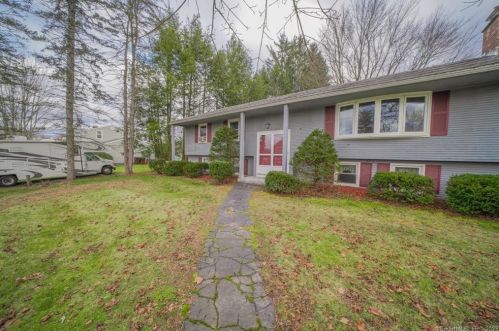 13 Jewel St, Enfield, CT 06082 exterior