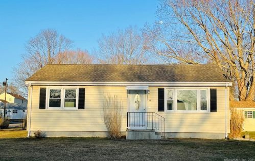 38 Biscayne Blvd, Lyme, CT 06371 exterior