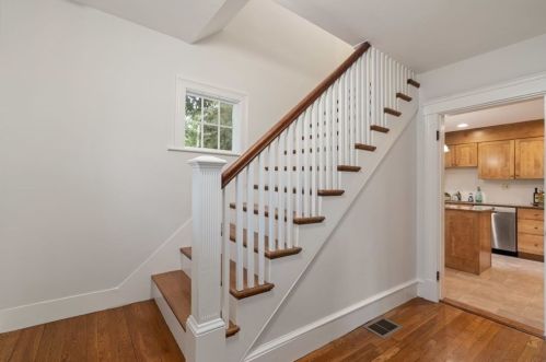 96 Seaver St, Wellesley, MA 02481 exterior