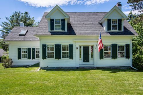 459 Sunset Rd, Deer Isle, ME 04627 exterior