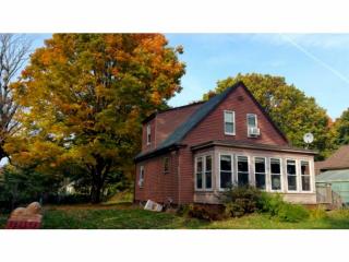 1 Jenkins Ave, Portsmouth, NH 03801 exterior
